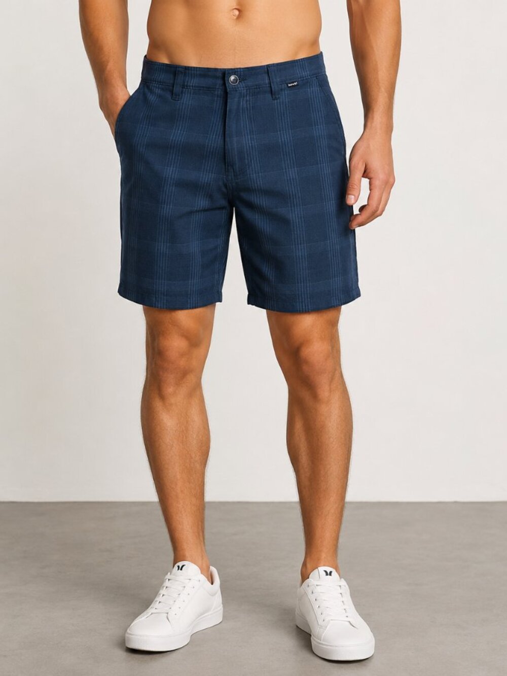 Hurley Mens Shorts Navy Plaid Size 31 Polyester & Rayon Blend Chino